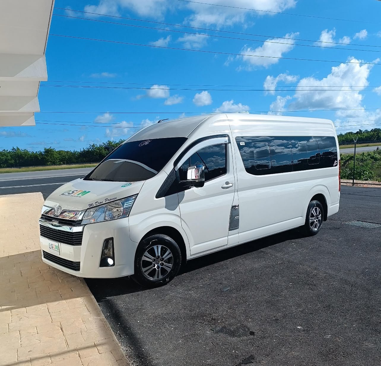 Interior de transporte para grupos